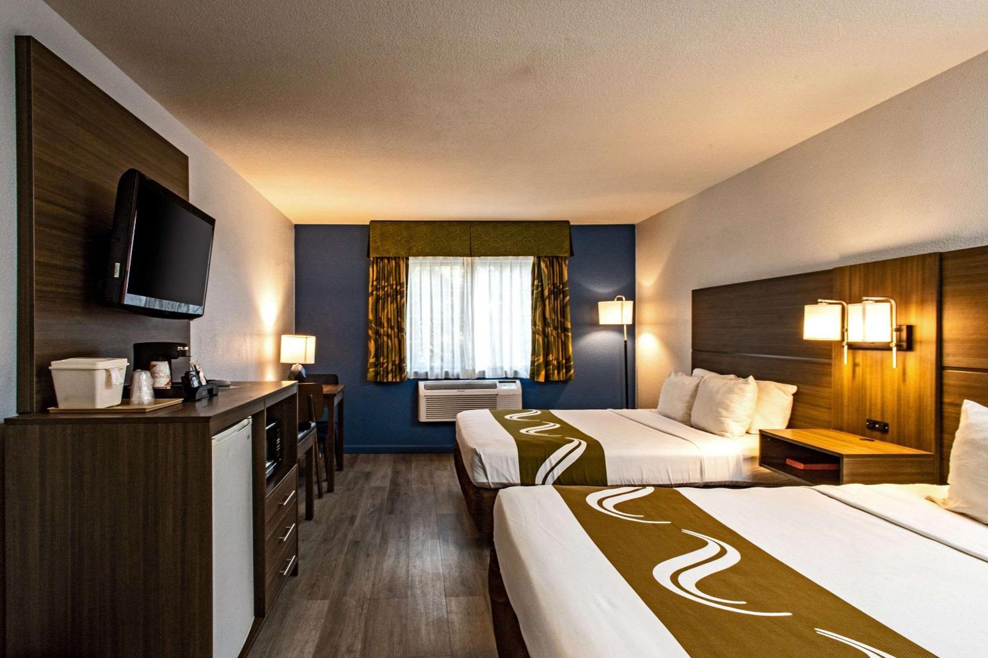Quality Inn & Suites Tulare Extérieur photo
