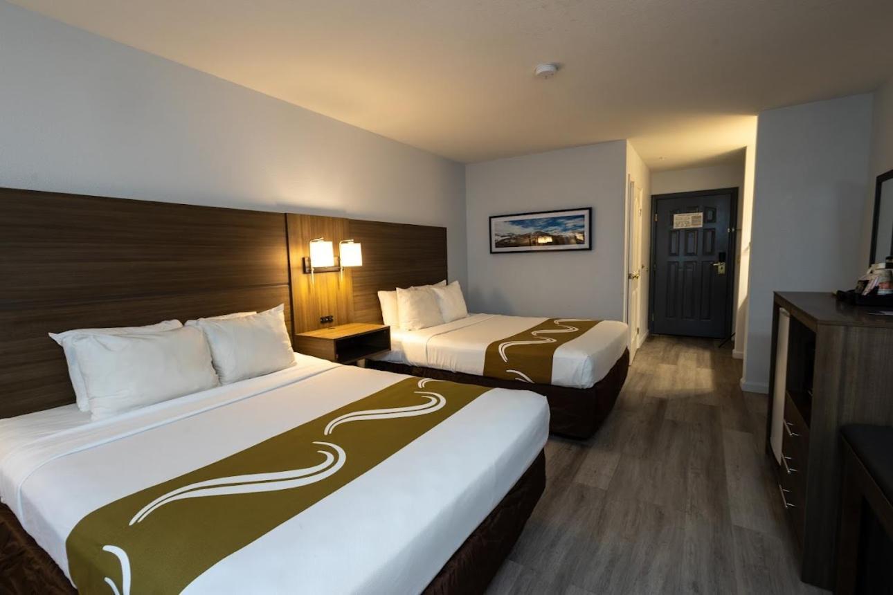 Quality Inn & Suites Tulare Extérieur photo